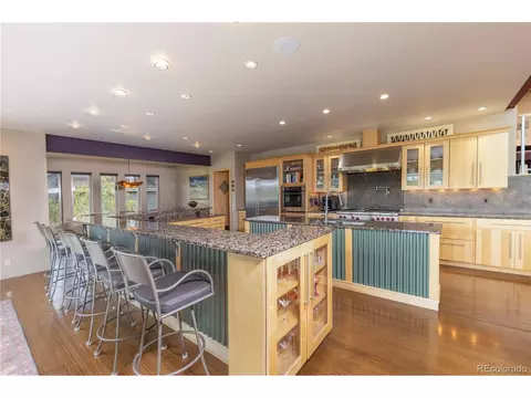 Kitchen - 354 Ensign Dr, Dillon, CO 80435 photo 3 of 6