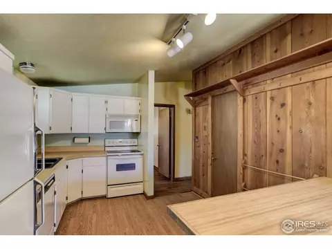 830 Toedtli Dr, Boulder, CO 80305 photo 3