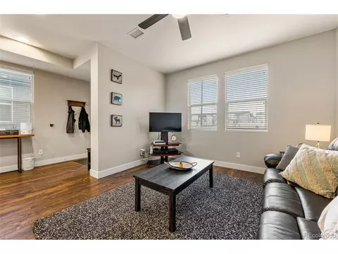 16197 Elk Pl, Denver, CO 80239 photo 10