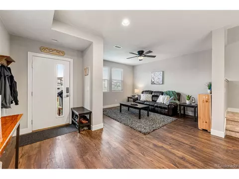16197 Elk Pl, Denver, CO 80239 photo 6