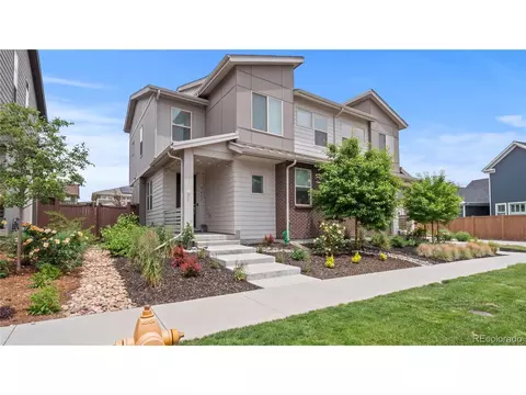 9437 E 58th Pl, Denver, CO 80238 photo 1