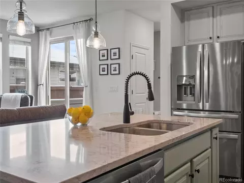 9437 E 58th Pl, Denver, CO 80238 photo 6