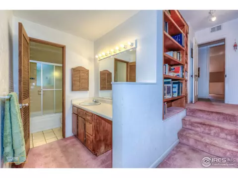 911 Pine St, Boulder, CO 80302 photo 16