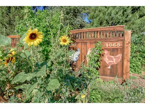 1065 Cherryvale Rd, Boulder, CO 80303 photo 2