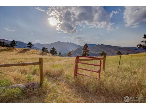 8423 Stoneridge Ter, Boulder, CO 80302 photo 3