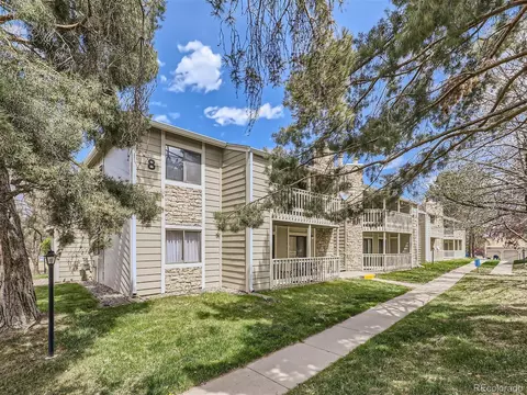 8225 Fairmount Dr #8-206, Denver, CO 80247