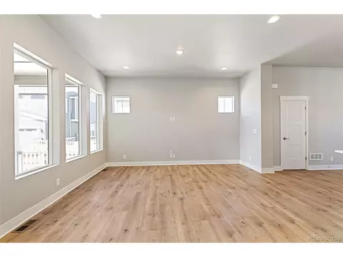 21036 E 62nd Dr, Aurora, CO 80019 photo 6