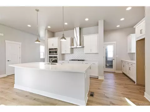 21036 E 62nd Dr, Aurora, CO 80019 photo 11