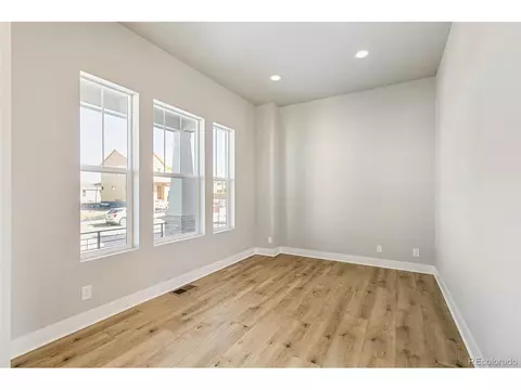 21036 E 62nd Dr, Aurora, CO 80019 photo 3
