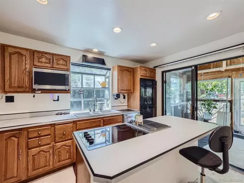 638 Elk Pl, Denver, CO 80216 photo 7