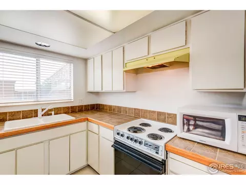 9254 E Mansfield Ave, Denver, CO 80237 photo 8