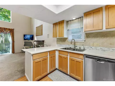 11104 E Linvale Dr, Aurora, CO 80014 photo 4