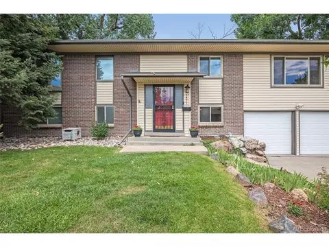1571 S Welch Cir, Lakewood, CO 80228