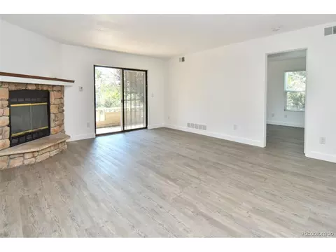12024 W Cross Dr #106, Littleton, CO 80127