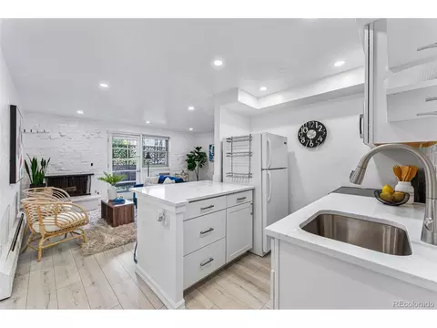 625 N Pennsylvania St #408, Denver, CO 80203
