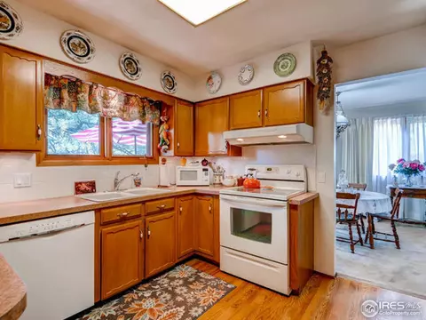 582 Mountain Meadows Rd, Boulder, CO 80302 photo 8