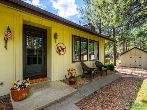 582 Mountain Meadows Rd, Boulder, CO 80302 photo 3