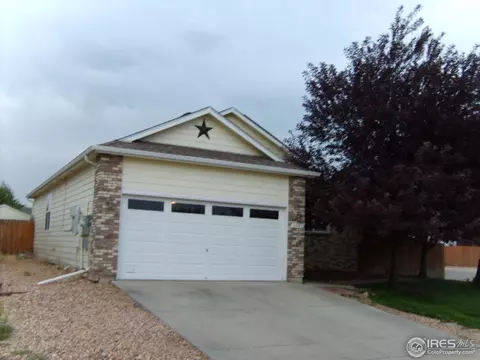 3901 Ironhorse Ct, Evans, CO 80620 photo 2