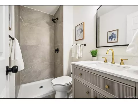 5536 Eagle St, Denver, CO 80239 photo 14