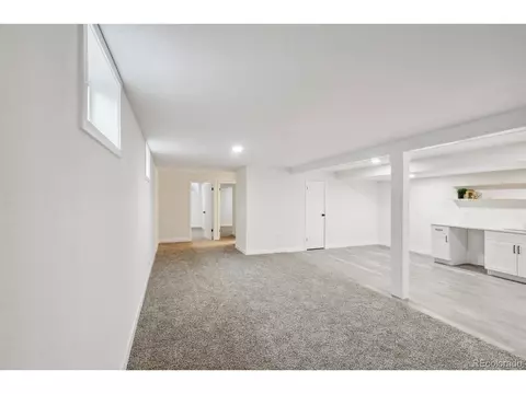 5536 Eagle St, Denver, CO 80239 photo 18