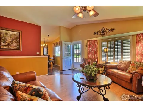 860 E 20th St Ln, Greeley, CO 80631 photo 4