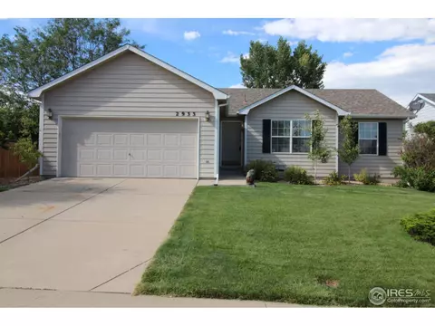 2933 Park View Dr, Evans, CO 80620 photo 3