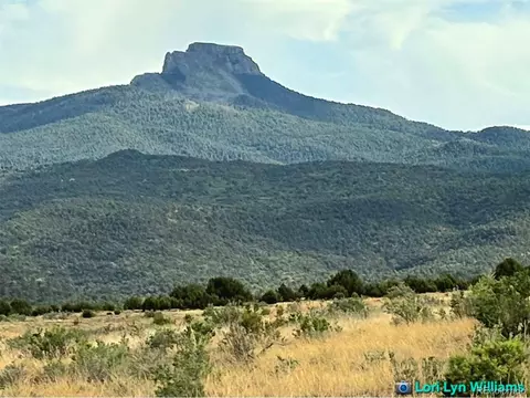 21 Bat Masterson Dr, Trinidad, CO 81082
