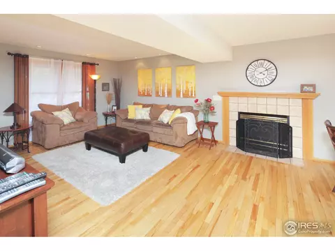 851 Longview Ave, Berthoud, CO 80513 photo 2