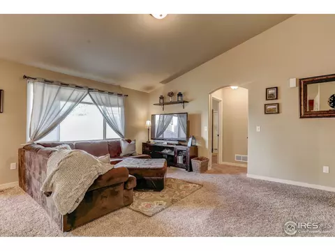 472 Heritage Ln, Johnstown, CO 80534 photo 4