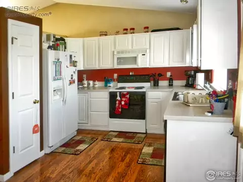320 E Lilac St, Milliken, CO 80543 photo 4
