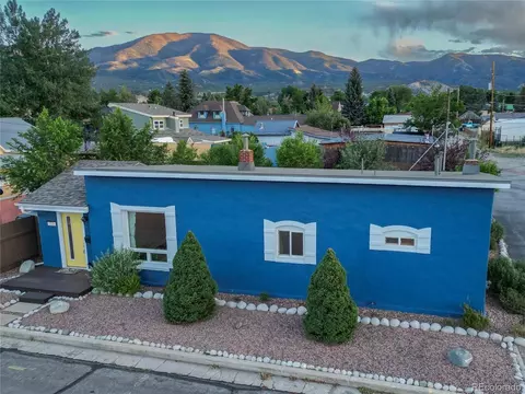 323 W 8th St, Salida, CO 81201