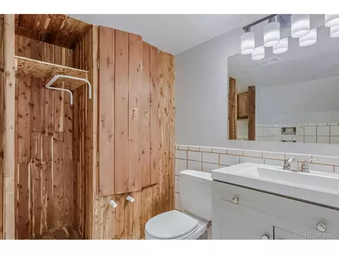 Bath - 14896 E Caspian Pl, Aurora, CO 80014 photo 1 of 4