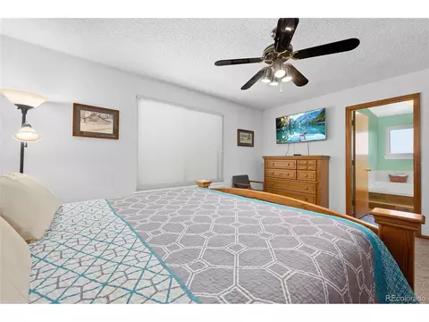 21327 E 44th Ave, Denver, CO 80249 photo 15