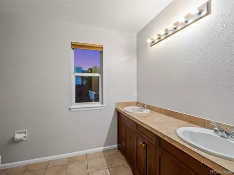 17960 E Brown Pl, Aurora, CO 80013 photo 17
