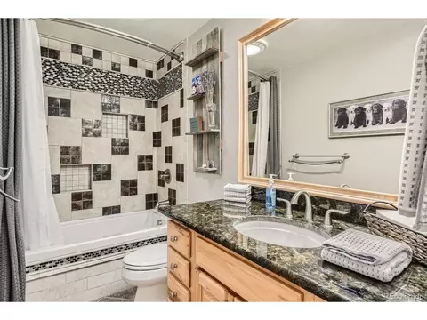 8064 E Amherst Ave, Denver, CO 80231 photo 20