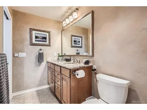 8064 E Amherst Ave, Denver, CO 80231 photo 16