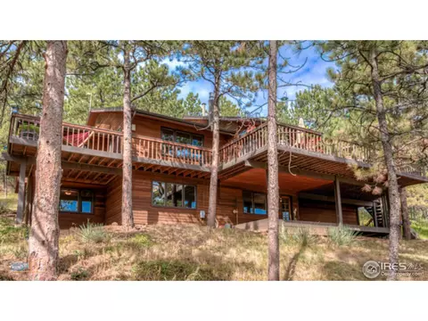 61 Pine Tree Ln, Boulder, CO 80304 photo 3