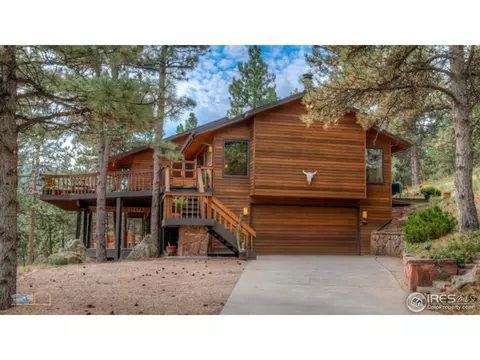 61 Pine Tree Ln, Boulder, CO 80304 photo 2