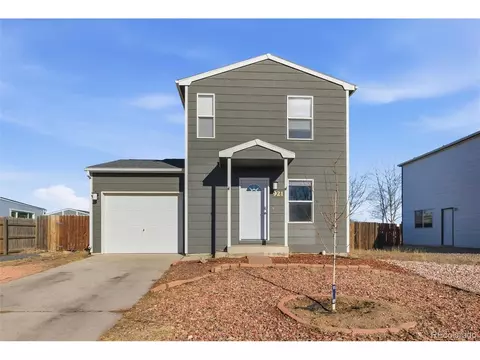 921 E 24th Street Rd, Greeley, CO 80631