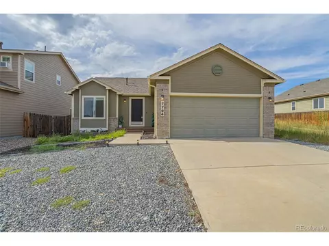 7794 Braxton Dr, Fountain, CO 80817