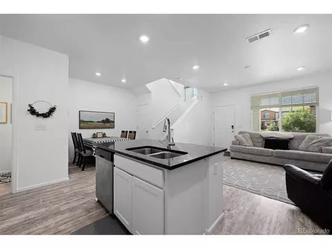 20971 E 60th Ave, Aurora, CO 80019 photo 9