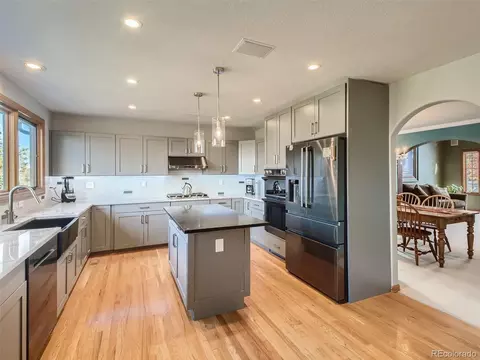 18972 E Low Dr, Aurora, CO 80015 photo 9