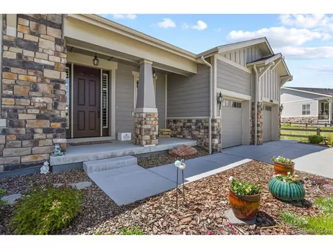 22694 E Henderson Dr, Aurora, CO 80016 photo 2