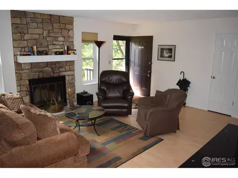 6202 Willow Ln, Boulder, CO 80301 photo 5