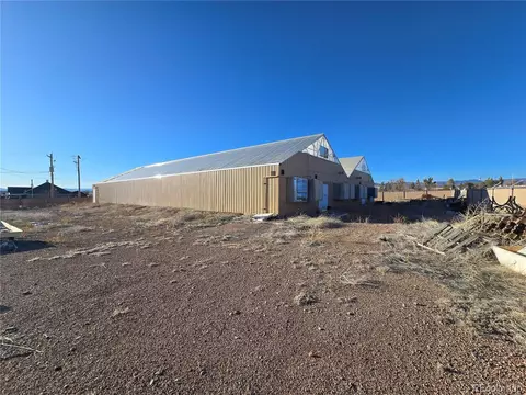 934 C Street St, Penrose, CO 81240