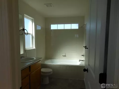 856 Park Edge Cir, Windsor, CO 80550 photo 14