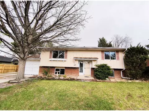 7601 Easter Pl, Centennial, CO 80112