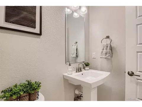 11167 E 25th Ave, Aurora, CO 80010 photo 15