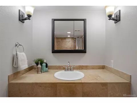 2829 Ash St, Denver, CO 80207 photo 28