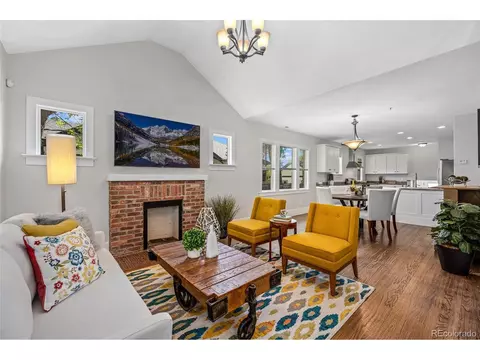 2829 Ash St, Denver, CO 80207 photo 7